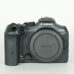 Canon EOS R7 Canon EOS R7