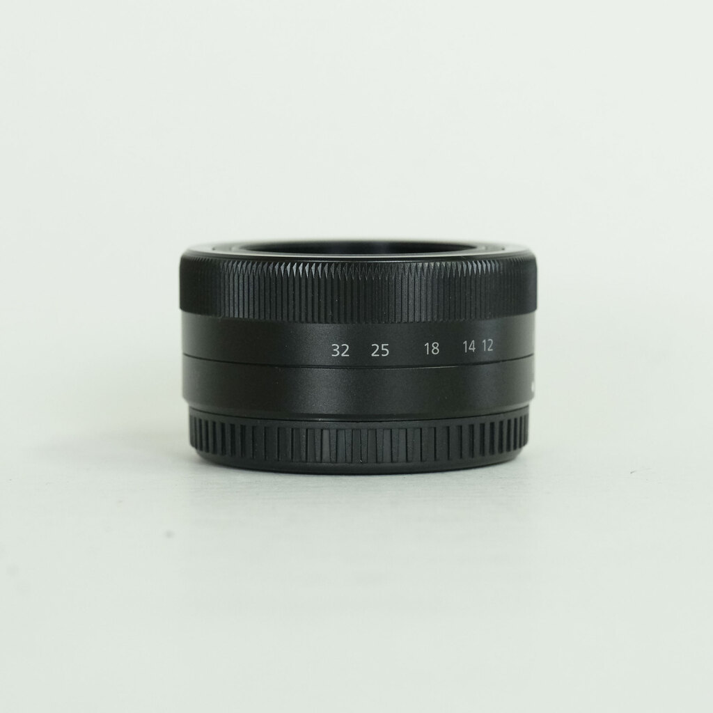 Panasonic LUMIX G VARIO 12-32mm / F3.5-5.6 ASPH. / MEGA O.I.S.