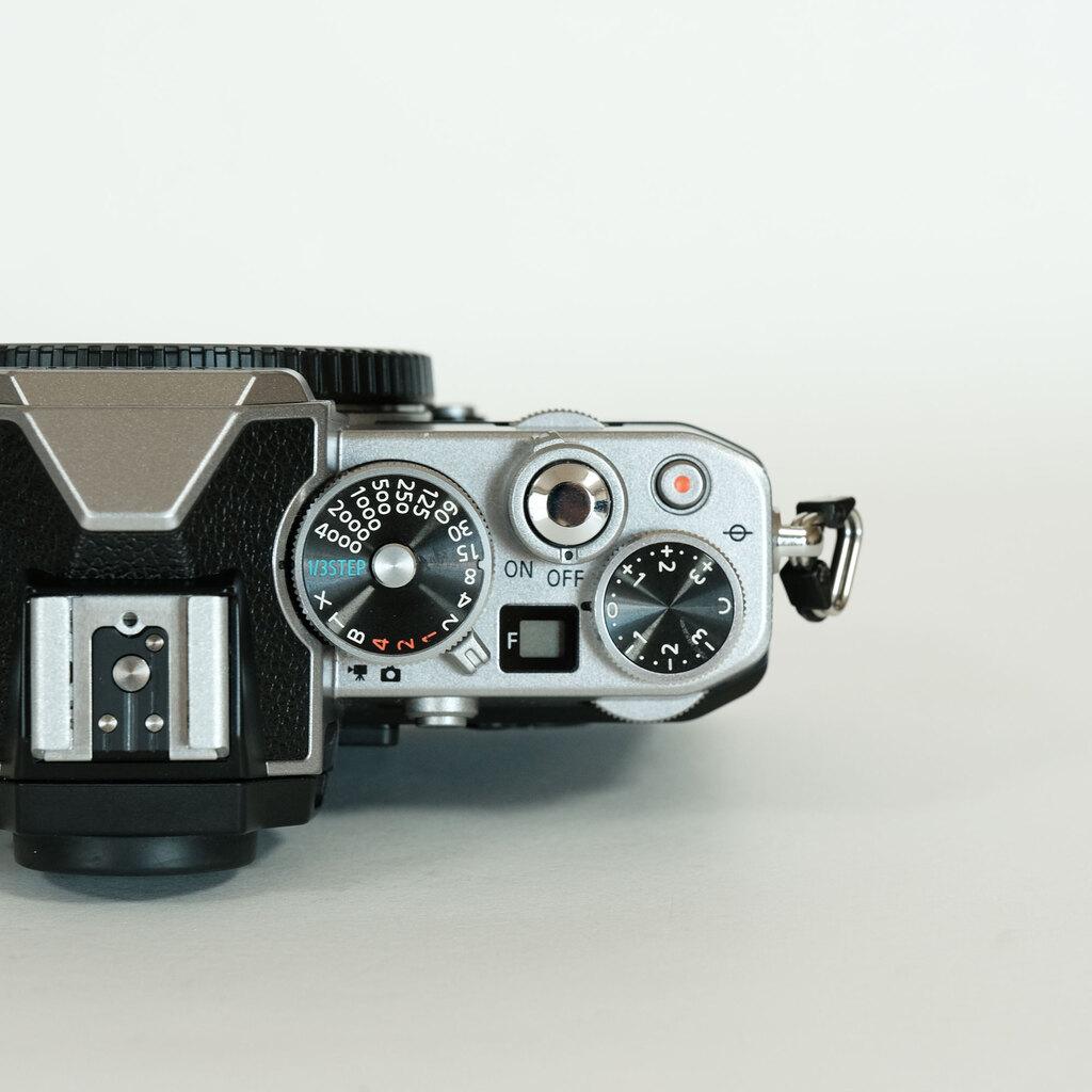 Nikon Z fcの出品 | ONE SCENE（ワンシーン）