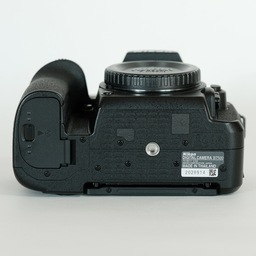 Nikon D7500