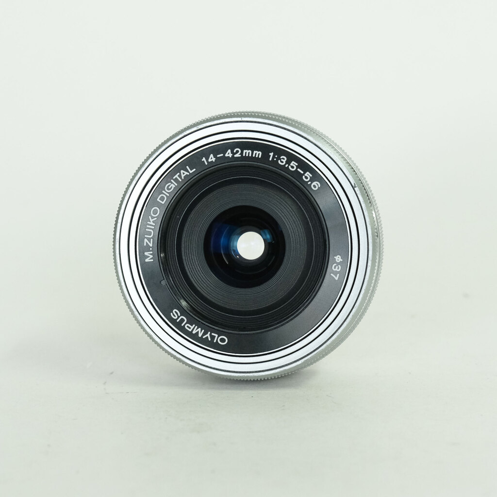 OLYMPUS M.ZUIKO DIGITAL ED 14-42mm F3.5-5.6 EZ シルバー