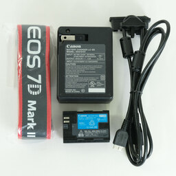 Canon EOS 7D Mark II Canon EOS 7D Mark II