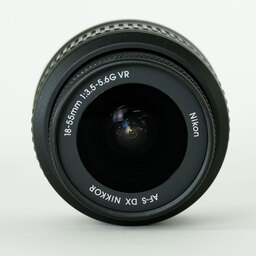Nikon AF-S DX NIKKOR 18-55mm F3.5-5.6 G VR