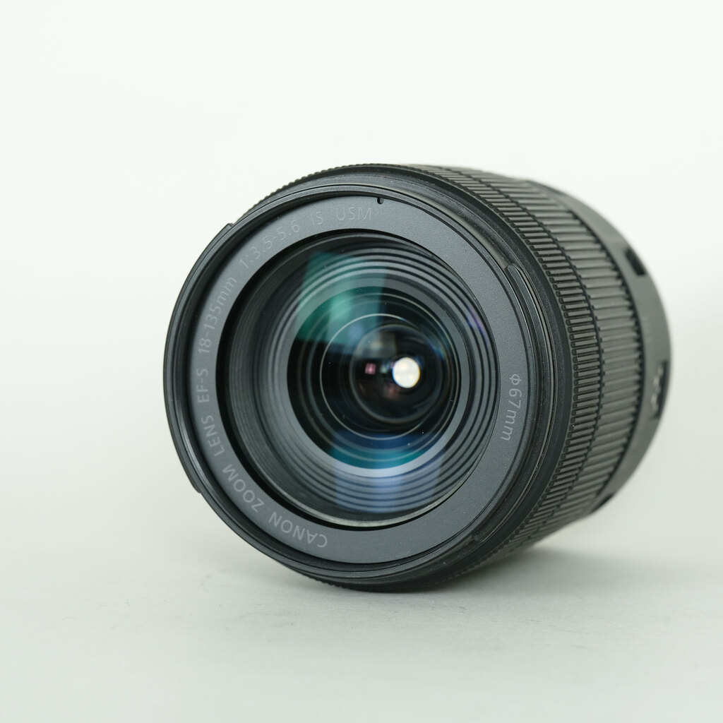 Canon EF-S18-135mm F3.5-5.6 IS USM