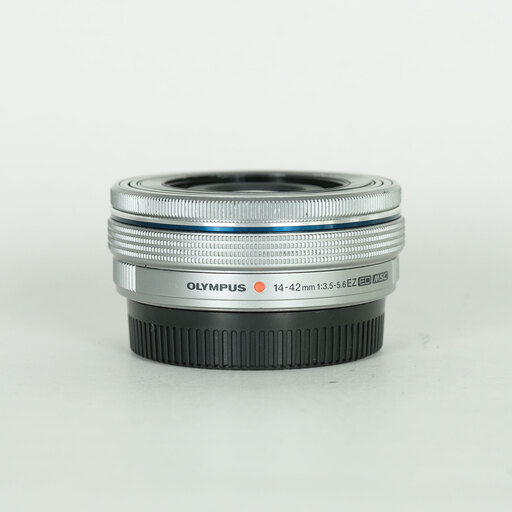 OLYMPUS M.ZUIKO DIGITAL ED 14-42mm F3.5-5.6 EZ シルバー OLYMPUS M.ZUIKO DIGITAL ED 14-42mm F3.5-5.6 EZ シルバー