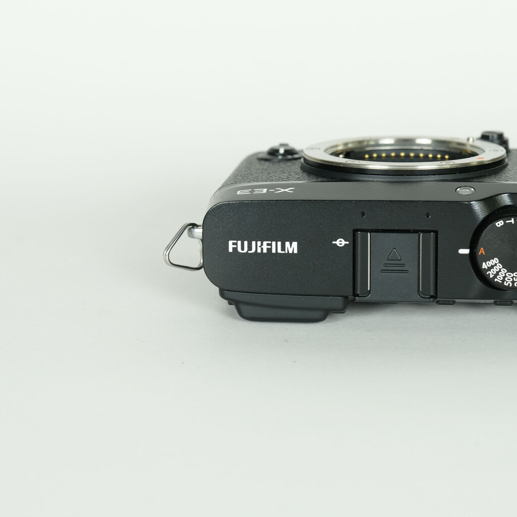 FUJIFILM X-E3