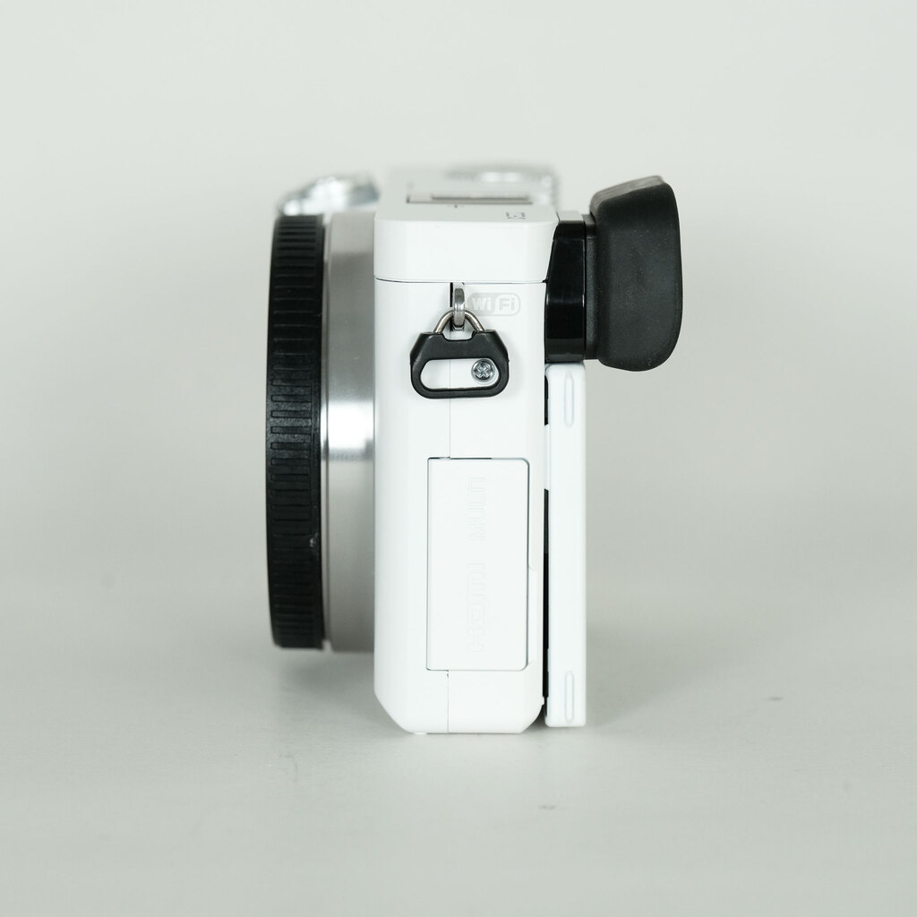 SONY α6000（ILCE-6000）