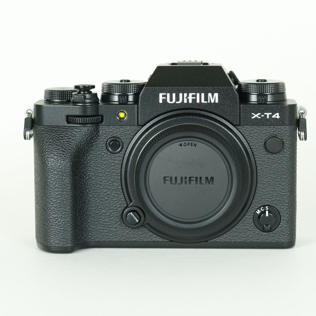 FUJIFILM X-T4