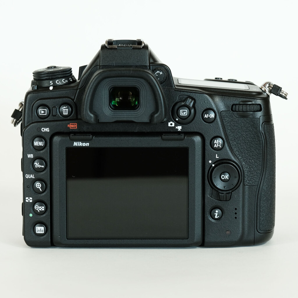 Nikon D780