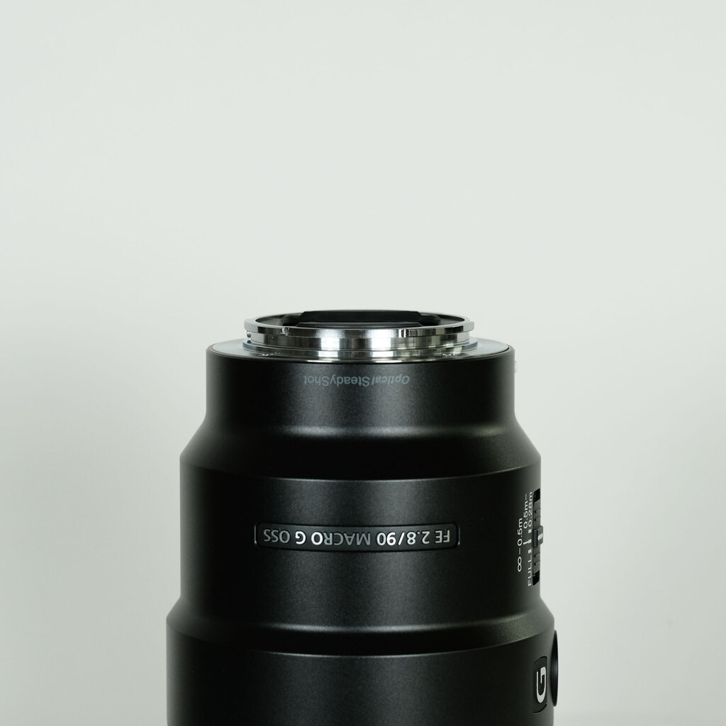 SONY FE 90mm F2.8 Macro G OSS SEL90M28G