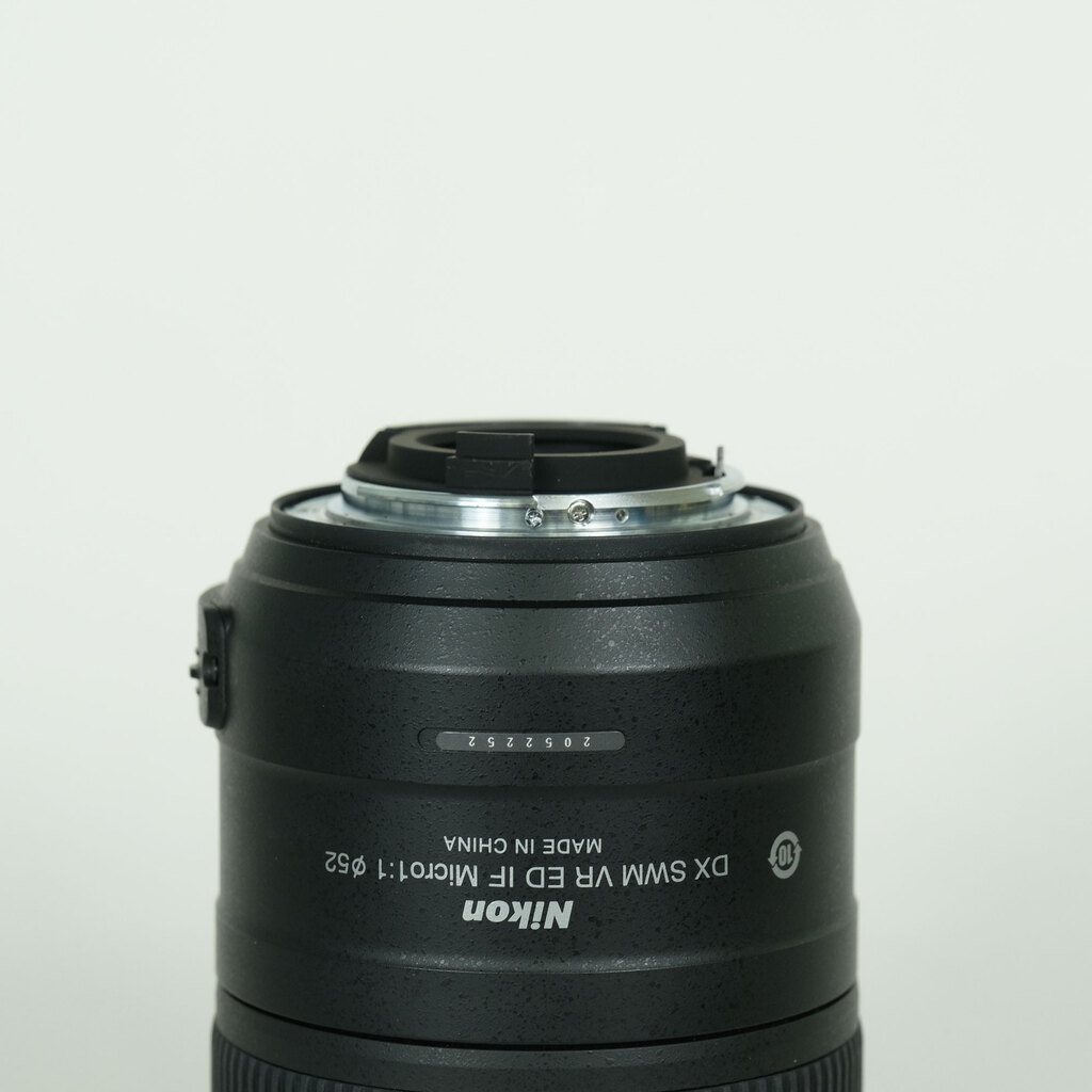 Nikon AF-S DX Micro NIKKOR 85mm F3.5G ED VR Nikon AF-S DX Micro NIKKOR 85mm F3.5G ED VR