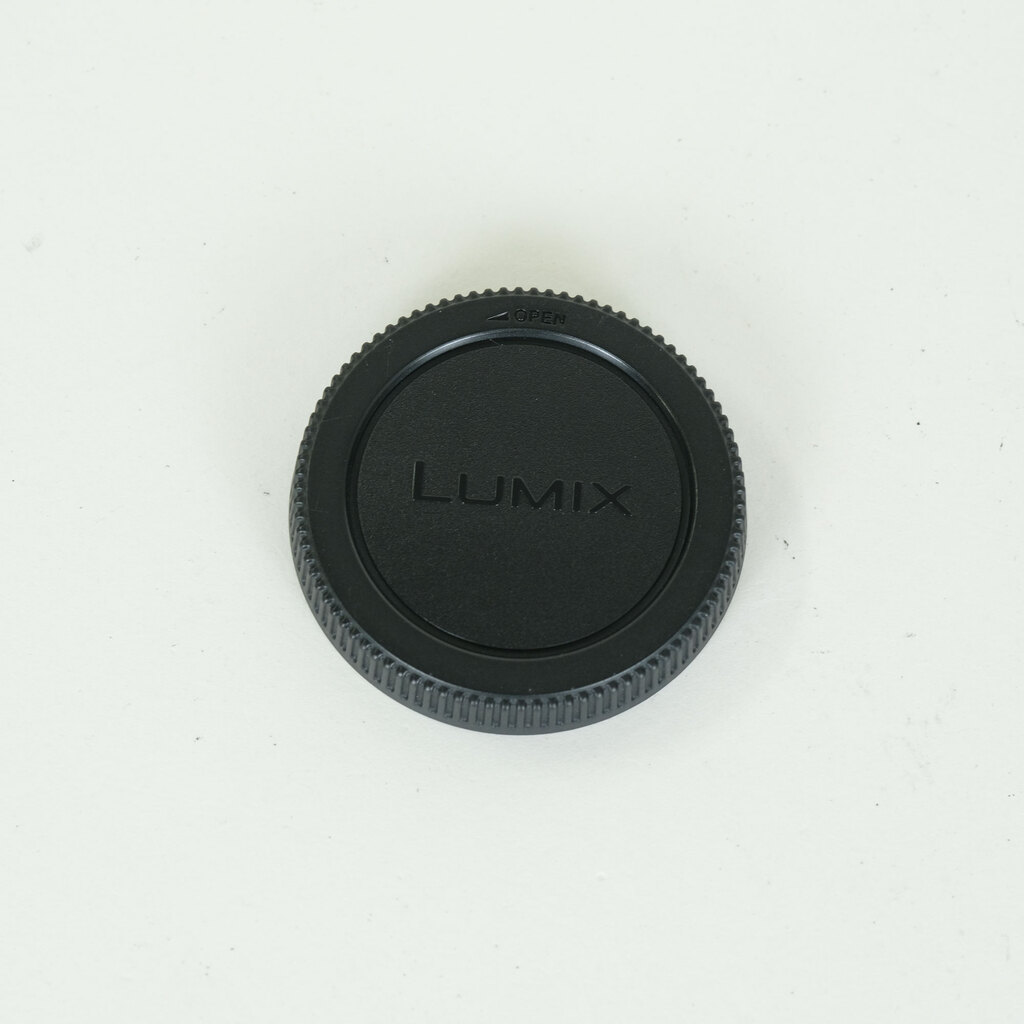 Panasonic LUMIX G X VARIO PZ 14-42mm / F3.5-5.6 ASPH. / POWER O.I.S. Panasonic LUMIX G X VARIO PZ 14-42mm / F3.5-5.6 ASPH. / POWER O.I.S.
