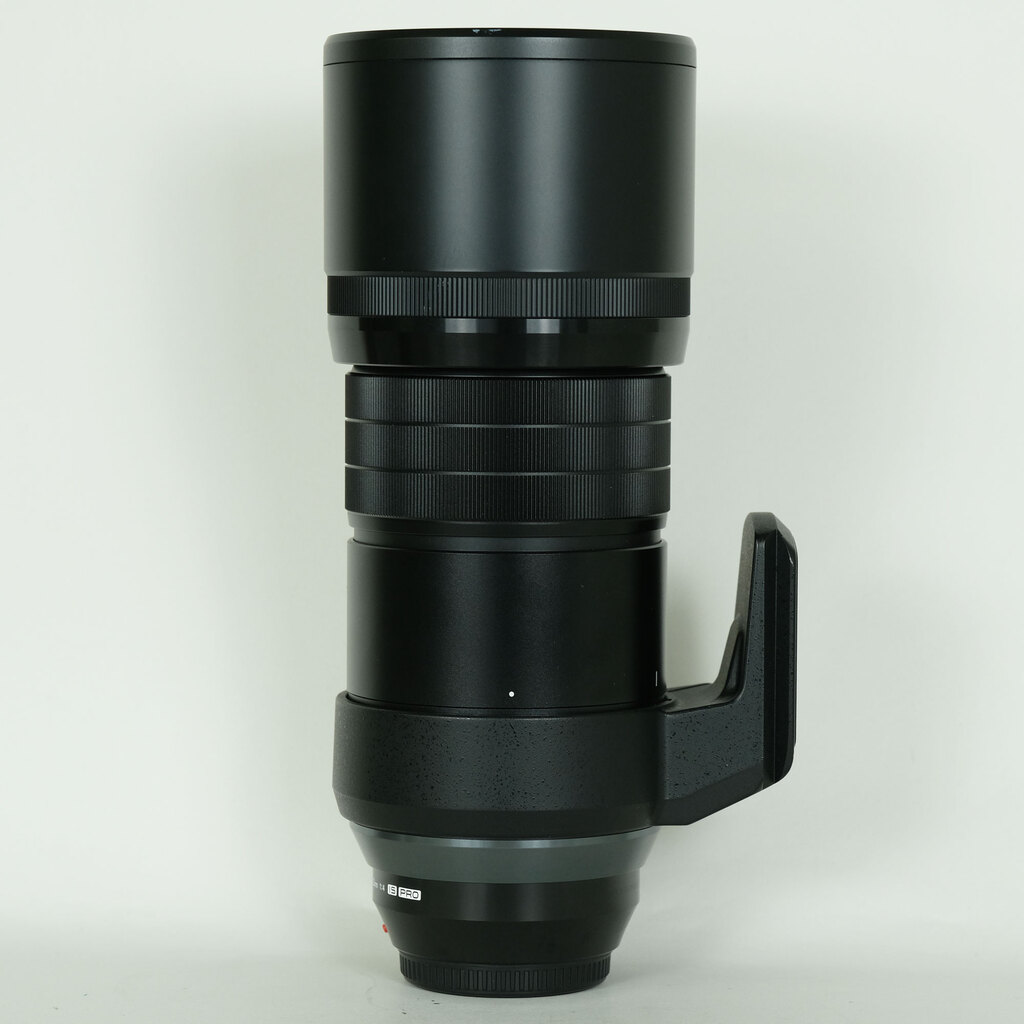 OLYMPUS M.ZUIKO DIGITAL ED 300mm F4.0 IS PRO OLYMPUS M.ZUIKO DIGITAL ED 300mm F4.0 IS PRO