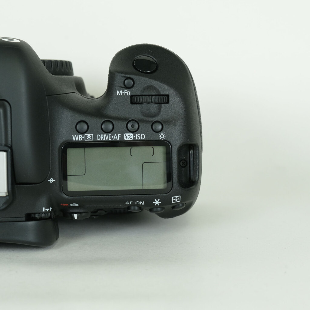 Canon EOS 7D Mark II