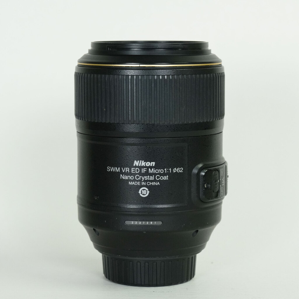 Nikon AF-S VR Micro-Nikkor 105mm f/2.8G IF-ED