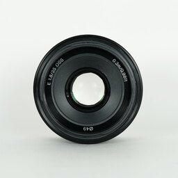 SONY E 35mm F1.8 OSS SEL35F18 SONY E 35mm F1.8 OSS SEL35F18