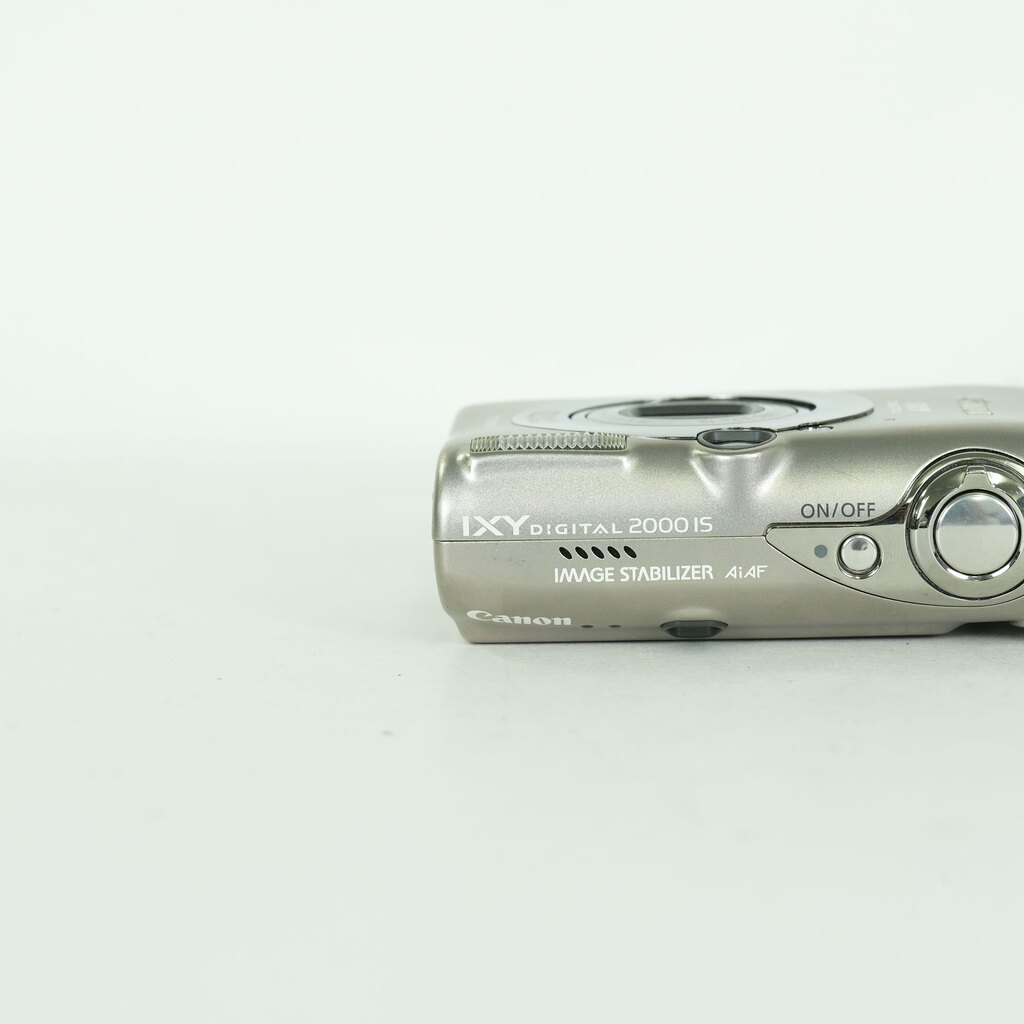 Canon IXY DIGITAL 2000IS