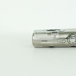 Canon IXY DIGITAL 2000IS