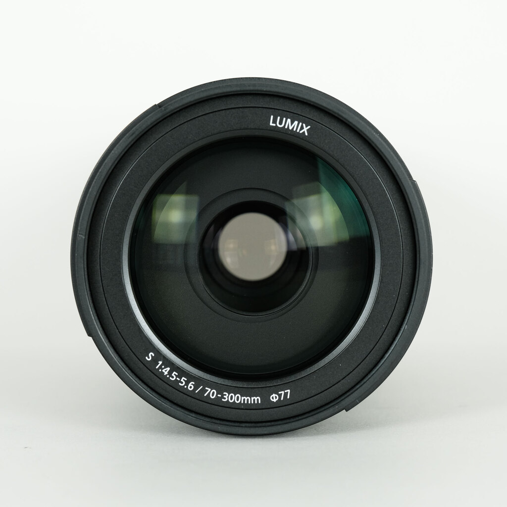 Panasonic LUMIX S 70-300mm F4.5-5.6 MACRO O.I.S.