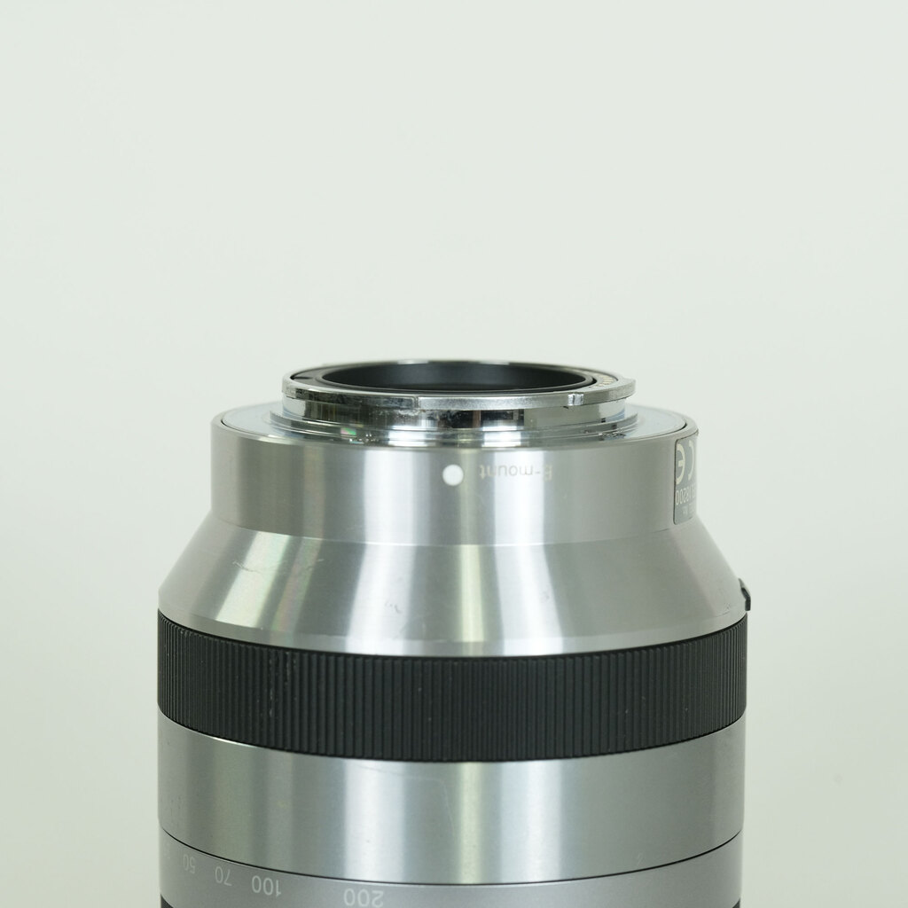 SONY E18-200mm F3.5-6.3 OSS SEL18200 SONY E18-200mm F3.5-6.3 OSS SEL18200