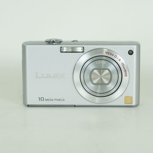Panasonic LUMIX DMC-FX37-S プレシャスシルバー
