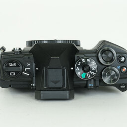 OM SYSTEM OM-5