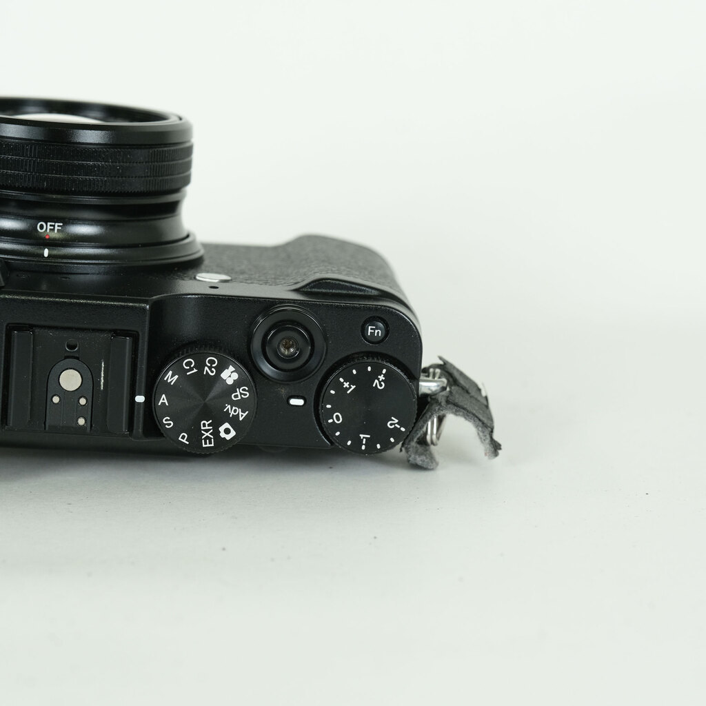 FUJIFILM X10 ブラック FUJIFILM X10 ブラック