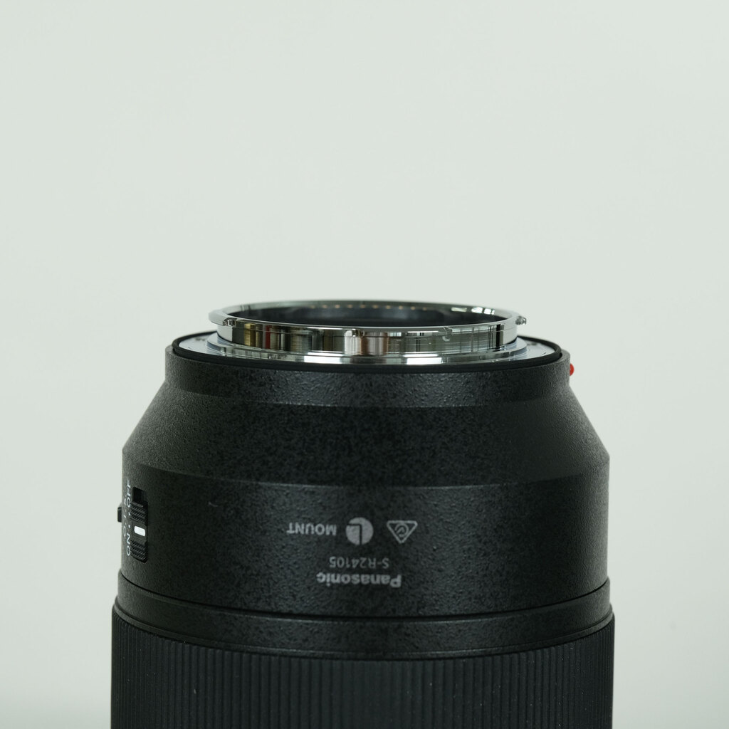 Panasonic LUMIX S 24-105mm F4 MACRO O.I.S. Panasonic LUMIX S 24-105mm F4 MACRO O.I.S.