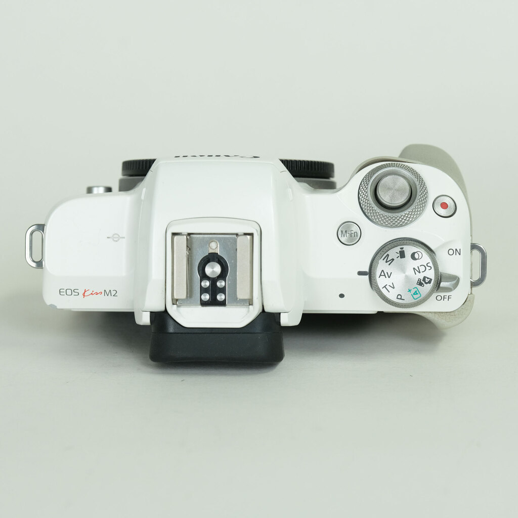 Canon EOS Kiss M2