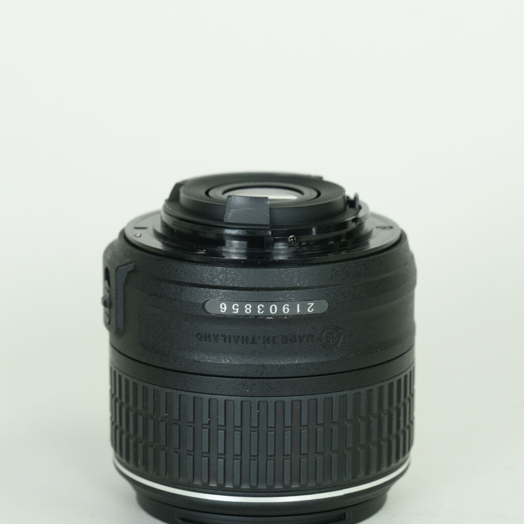 Nikon AF-S DX NIKKOR 18-55mm f3.5-5.6G VR II