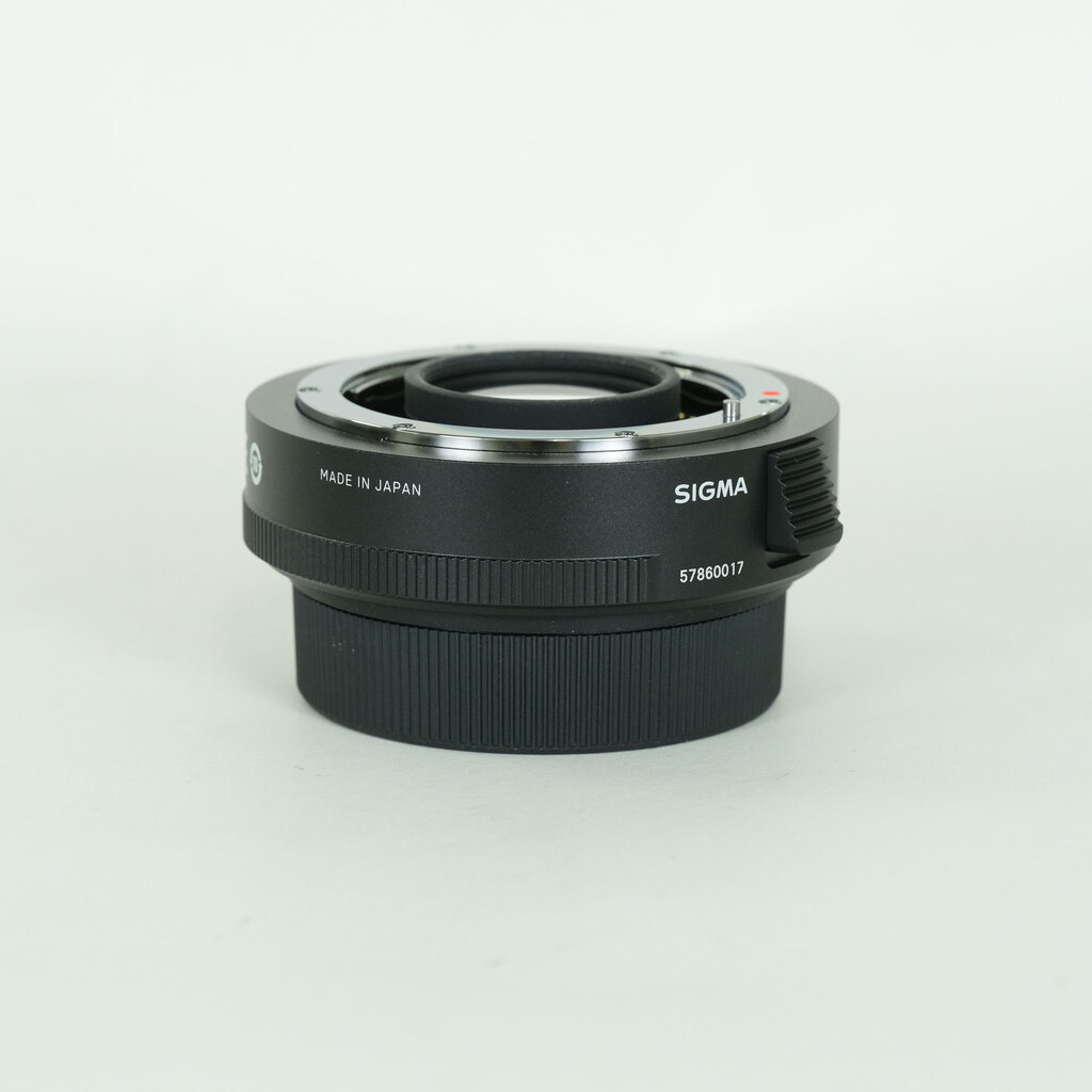 SIGMA Contemporary 150-600mm F5-6.3 DG 1.4xテレコンバーターキット (ニコンF用)