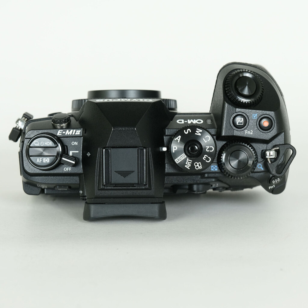 OLYMPUS OM-D E-M1 Mark II
