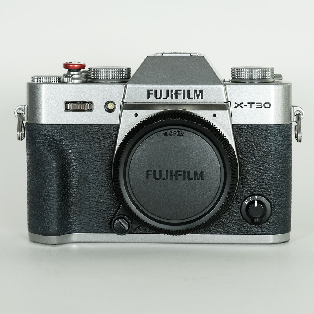 FUJIFILM X-T30
