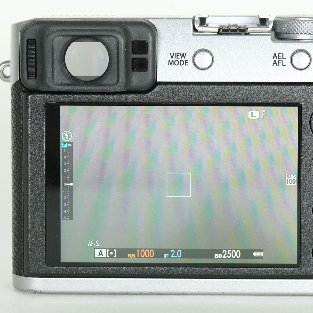 FUJIFILM X100F シルバー FUJIFILM X100F シルバー