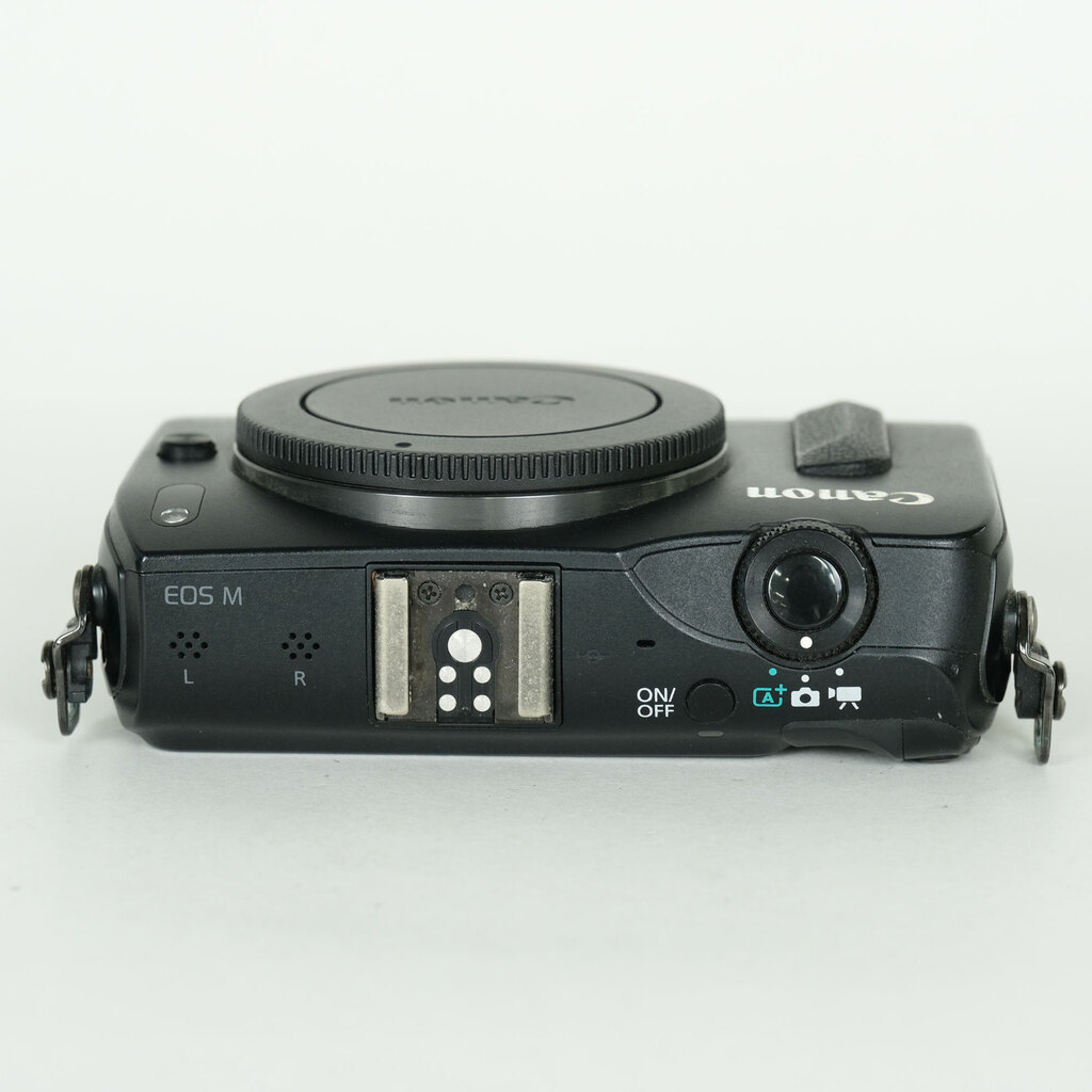 Canon EOS M ボディ ブラック Canon EOS M ボディ ブラック