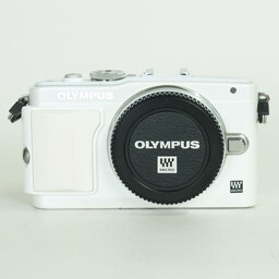 OLYMPUS PEN Lite E-PL6 ボディ ホワイト