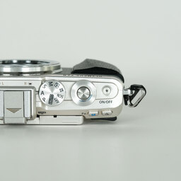 OLYMPUS PEN Lite E-PL7 ボディ シルバー