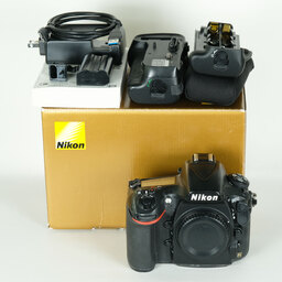 Nikon D810