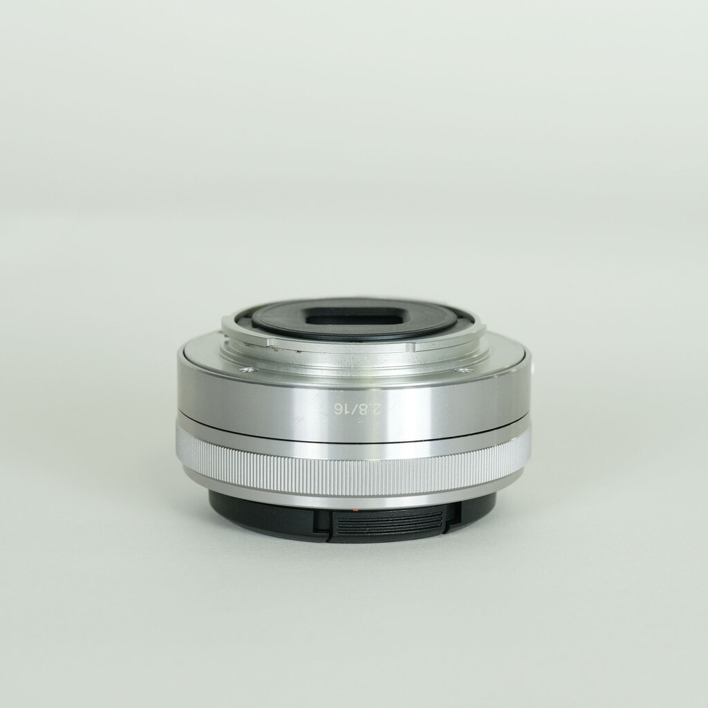 SONY E 16mm F2.8 SEL16F28