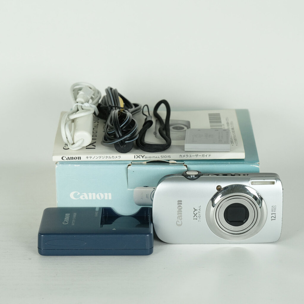 キャノン Canon IXY DIGITAL 510 IS シルバー デジカメ Canon IXY DIGITAL 510IS シルバーの出品 | ONE SCENE（ワンシーン）