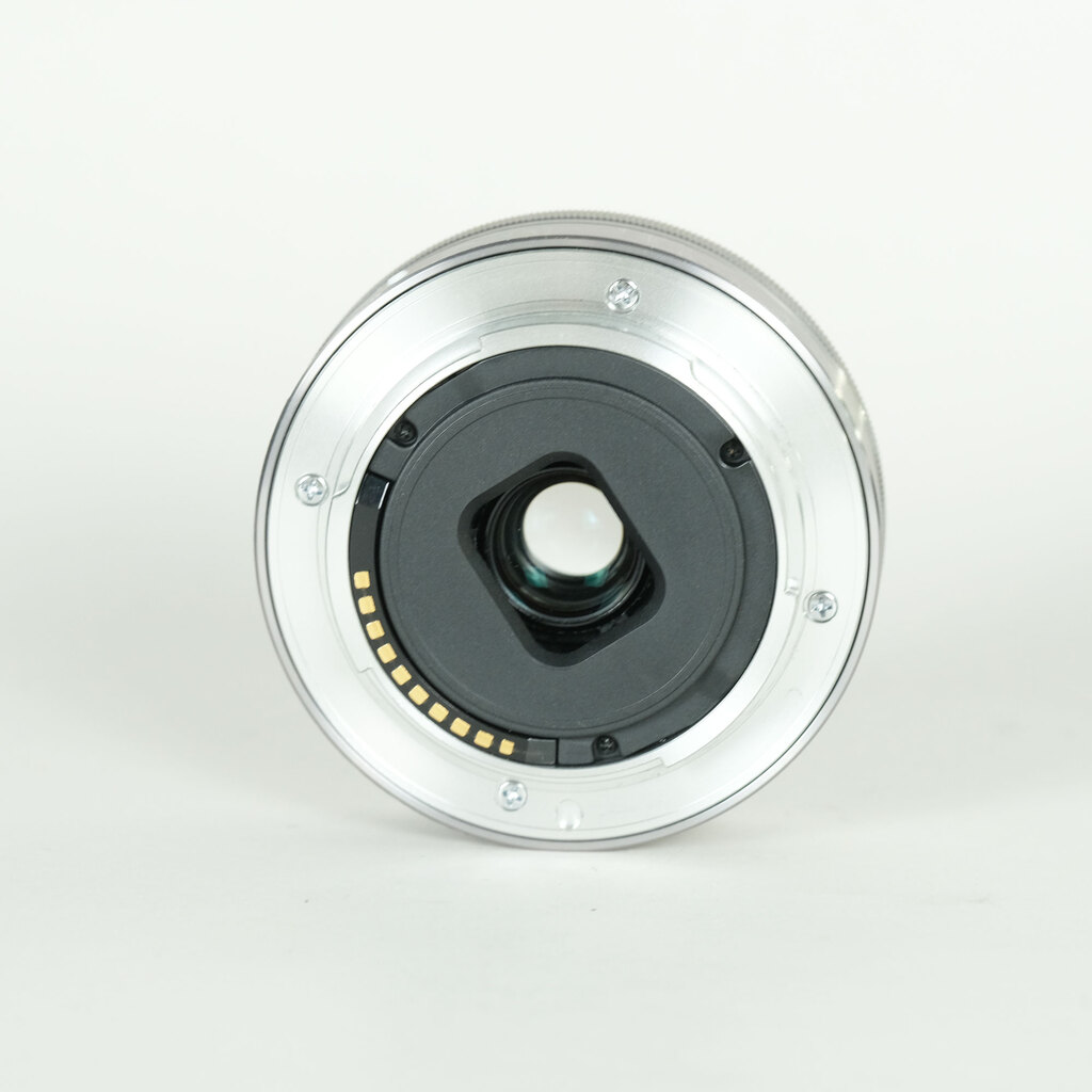 SONY E 16mm F2.8 SEL16F28