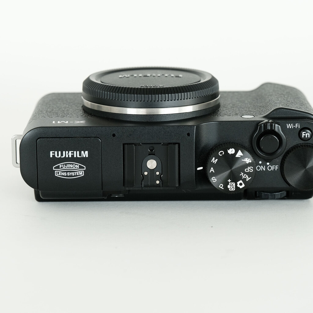 FUJIFILM X-M1 ボディ ブラック