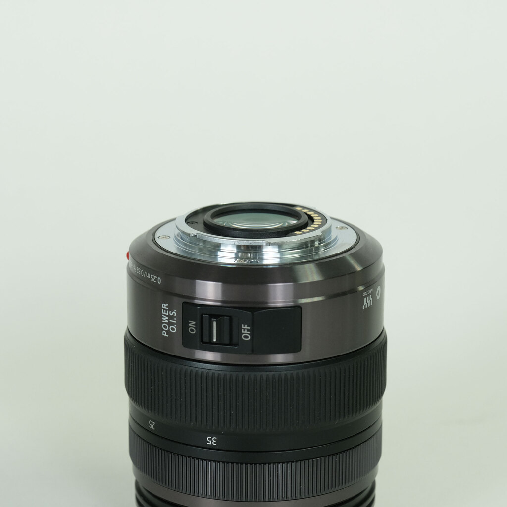 Panasonic LUMIX G X VARIO 12-35mm / F2.8 ASPH. / POWER O.I.S. Panasonic LUMIX G X VARIO 12-35mm / F2.8 ASPH. / POWER O.I.S.