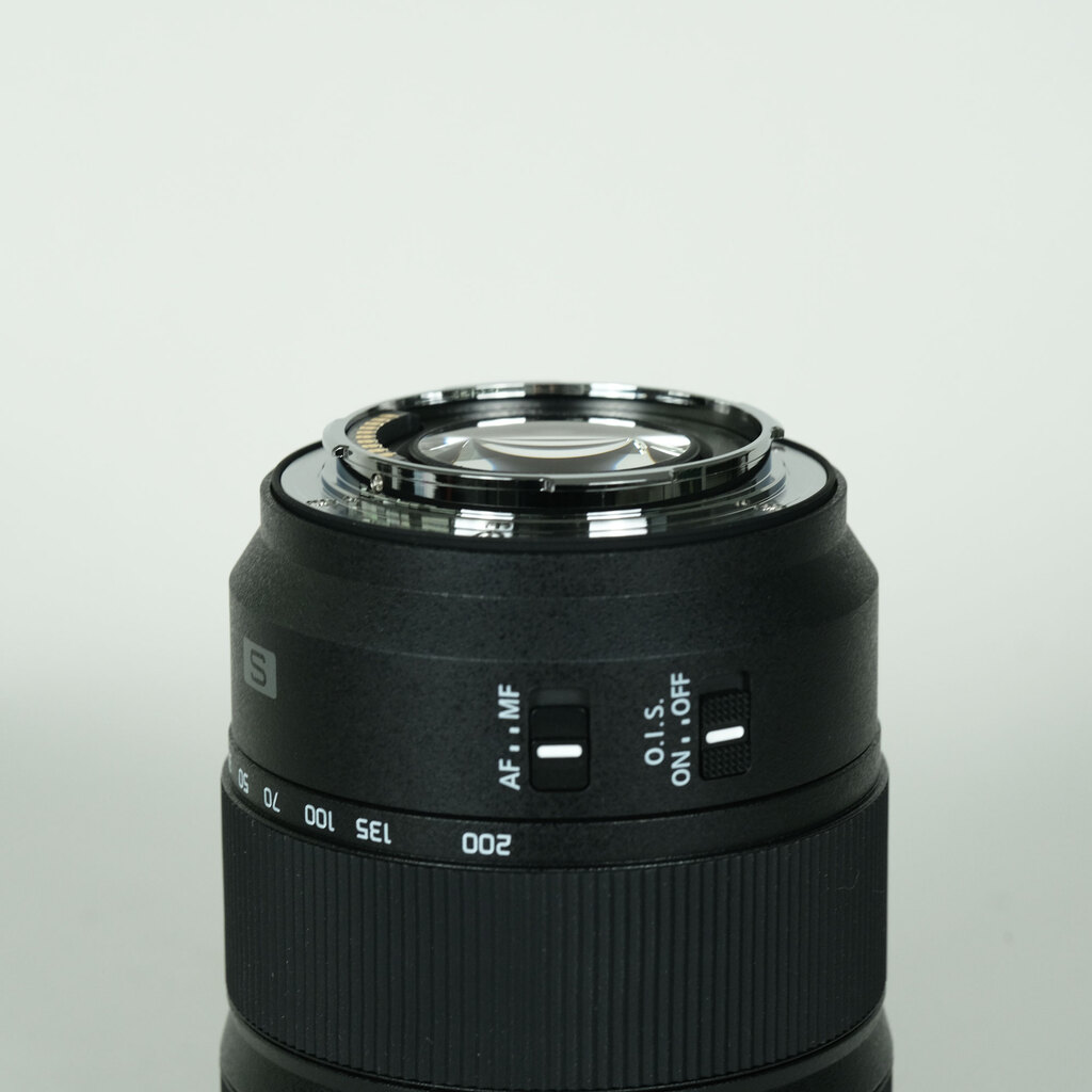 Panasonic LUMIX S 28-200mm F4-7.1 MACRO O.I.S.の出品 | ONE SCENE