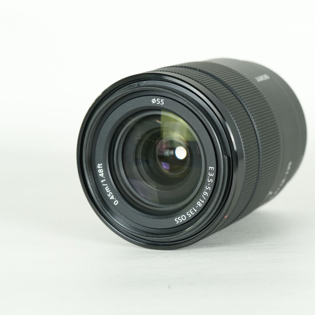 SONY E 18-135mm F3.5-5.6 OSS SEL18135の出品 | ONE SCENE（ワンシーン）