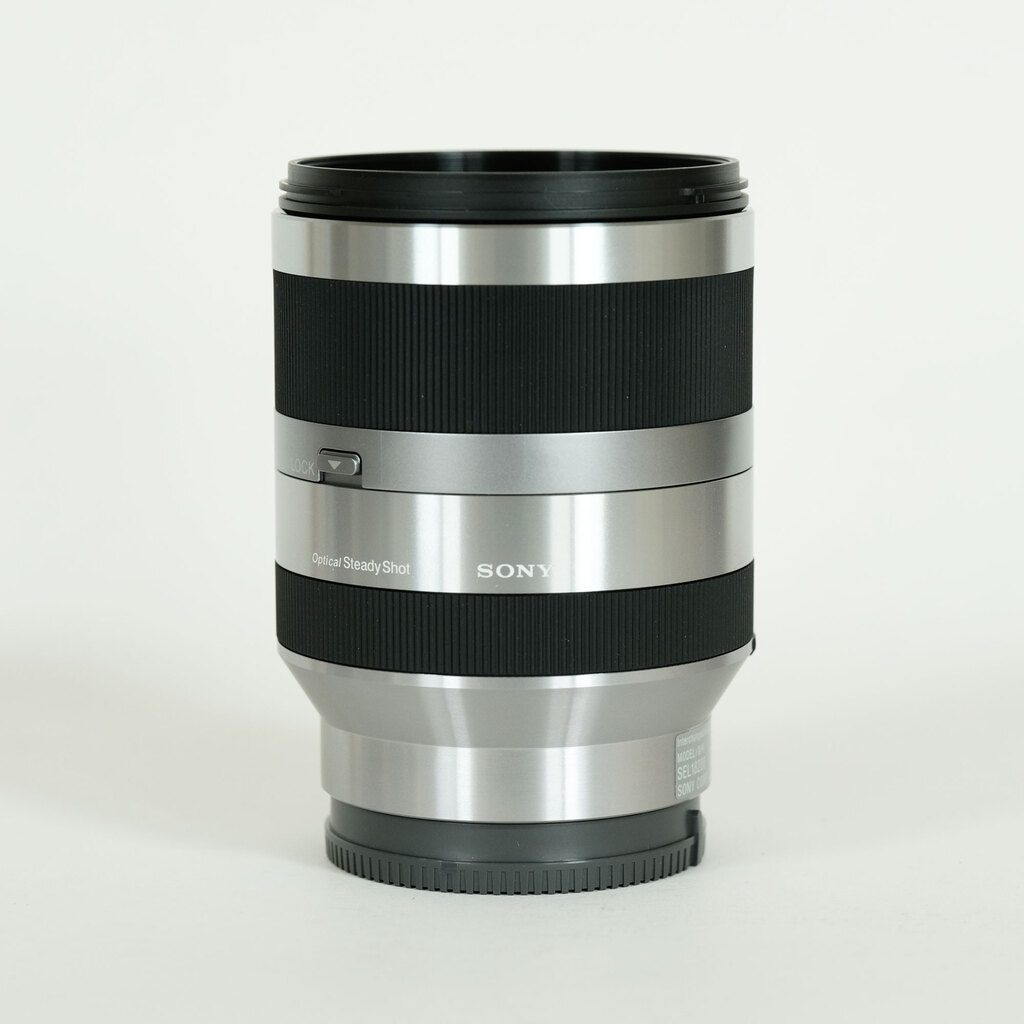 SONY E18-200mm F3.5-6.3 OSS SEL18200