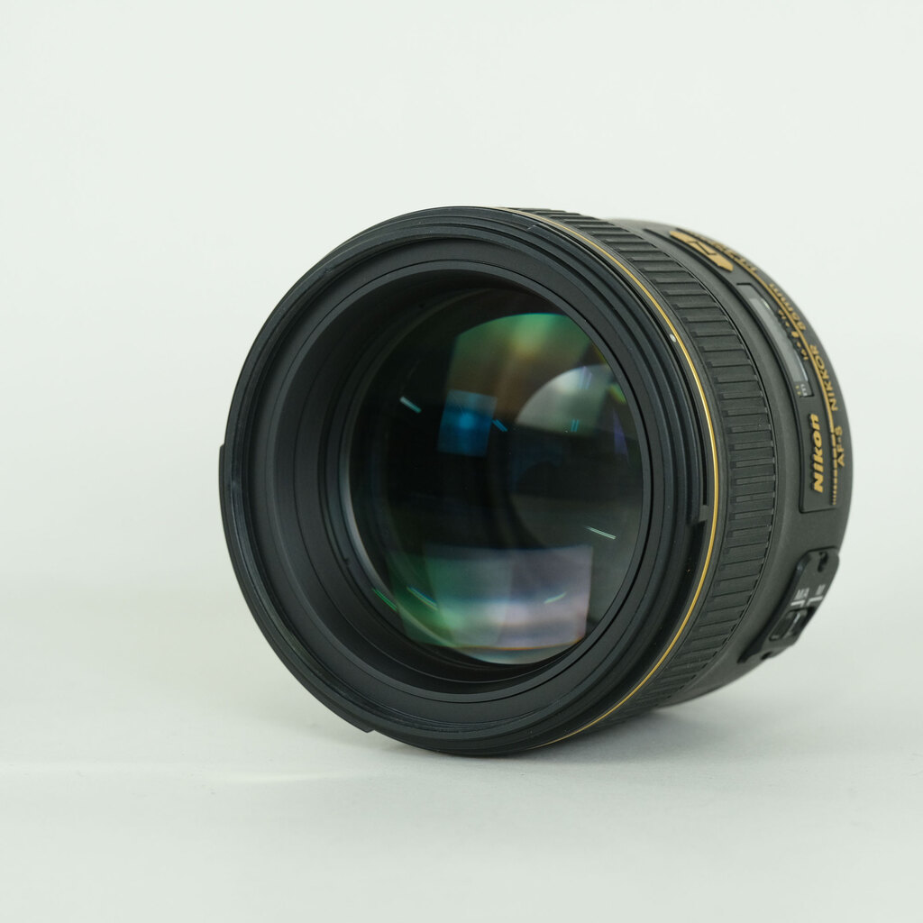 Nikon AF-S NIKKOR 85mm f/1.4G Nikon AF-S NIKKOR 85mm f/1.4G