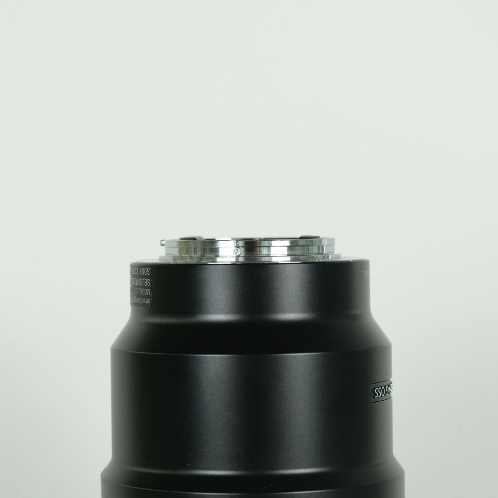 SONY FE 90mm F2.8 Macro G OSS SEL90M28G