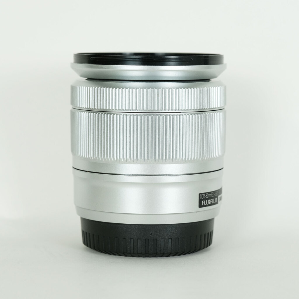 FUJIFILM フジノン XC16-50mm F3.5-5.6 OIS シルバー