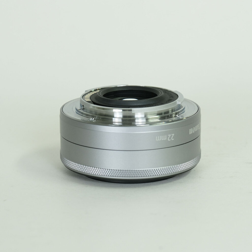 Canon EF-M22mm F2 STM Canon EF-M22mm F2 STM